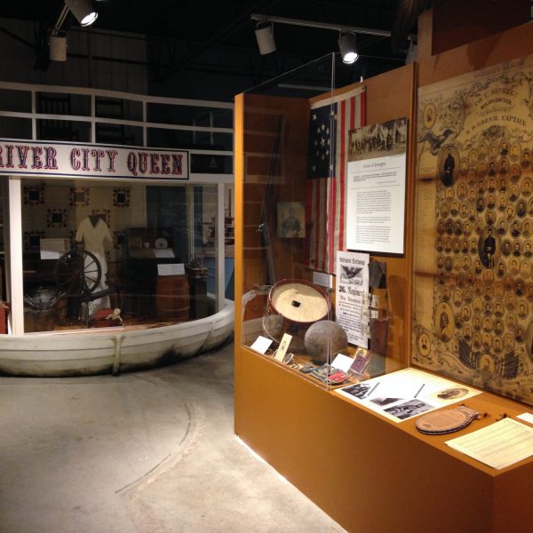 Civil-War-and-Steamboat-1.jpg
