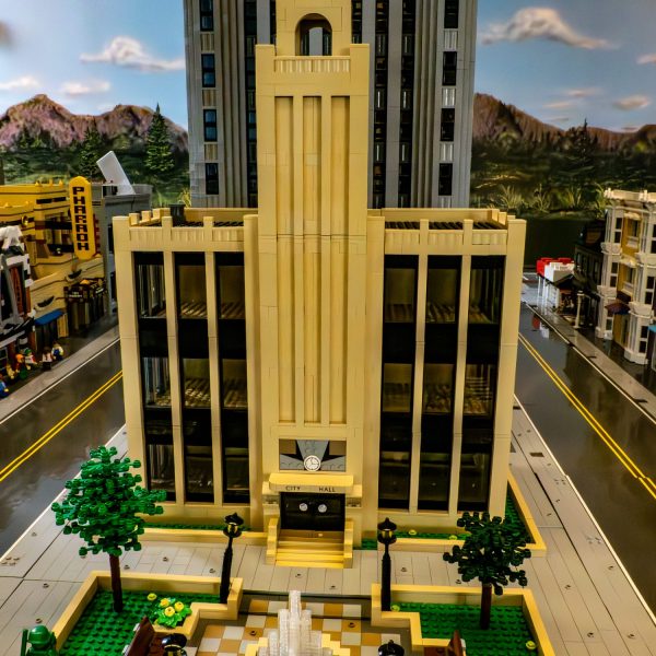 LEGO-WOT-City-Hall.jpg