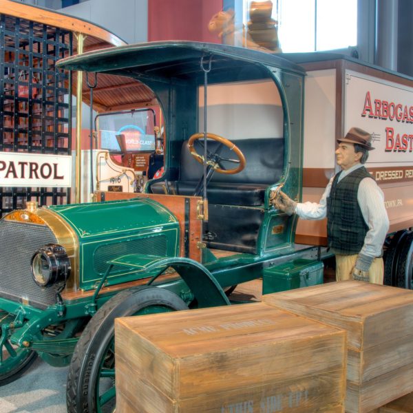 Mack-Truck-Museum-Display-43.jpg